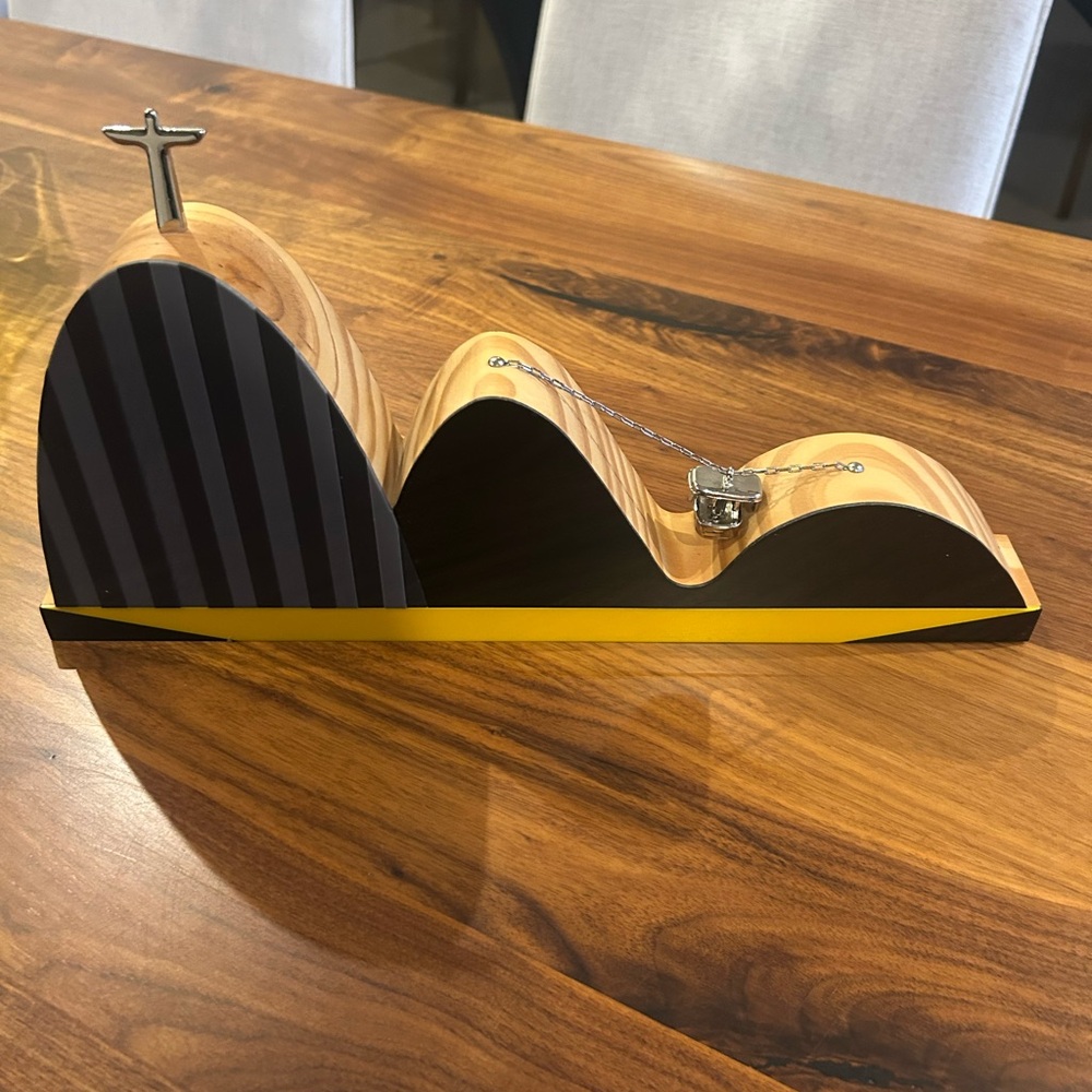 A Very Rare wooden decorative sculpture by designer Patrícia Maranhão - Picture 2 of 5